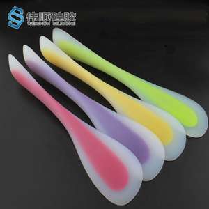硅胶勺子适合小孩子用吗，一文详解【最新资讯】